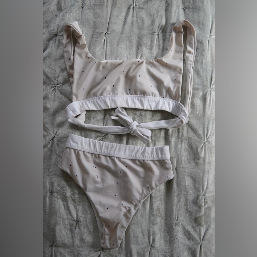 Minimal • Cheeky • Bikini • White • Size X-Small